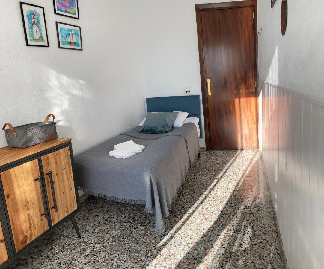 Apartamento Tres Soles Solo Familias Gandia Exterior photo